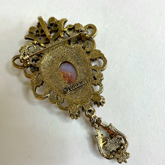 Sarah Coventry Contessa Vintage Brooch Sparkle Rhinestones Goldtone Metal - Picture 4 of 6